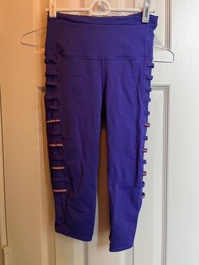 Lululemon purple crop leggings